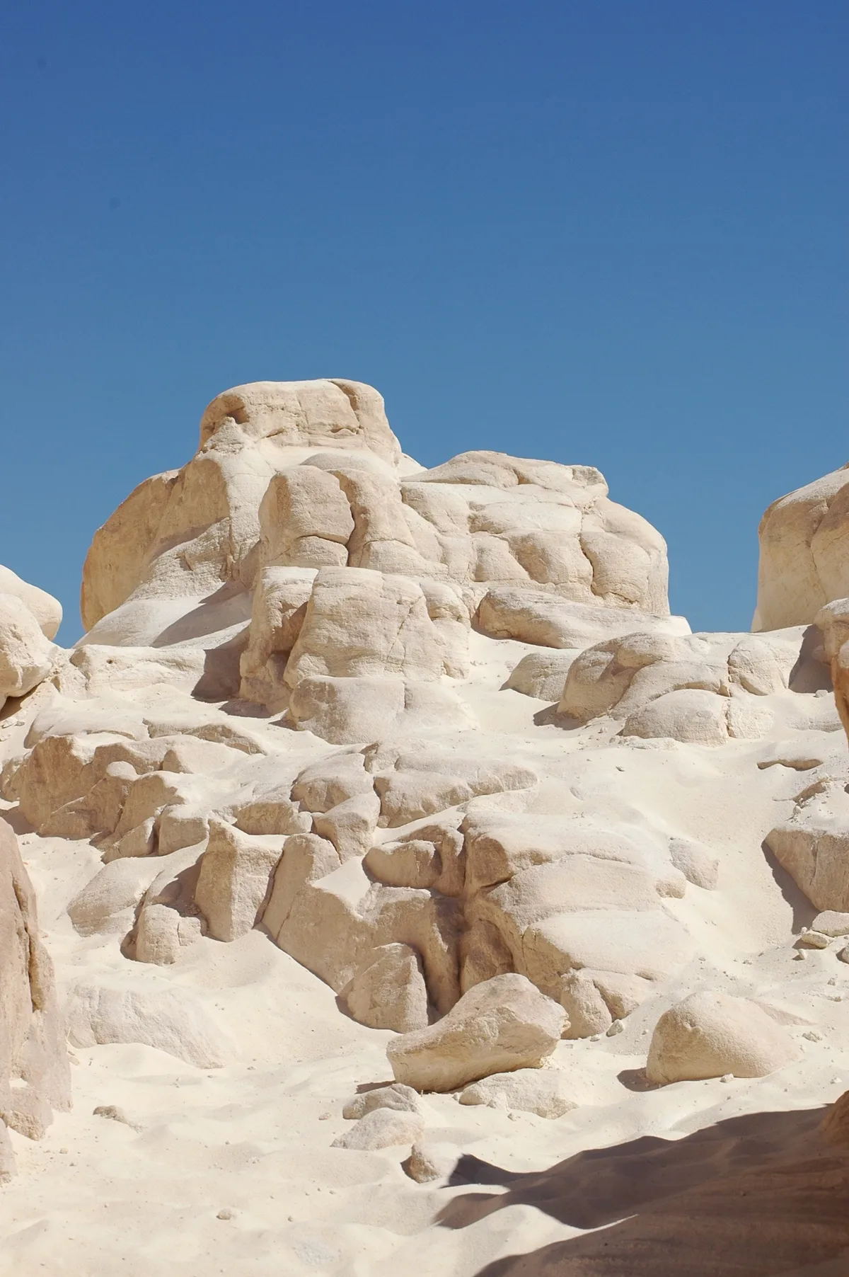 Rounded white chalk rocks in the White Desert